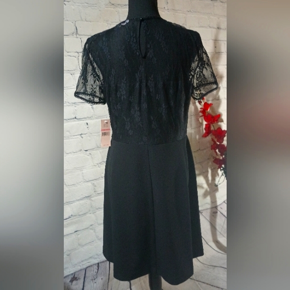 Short Sleeve Woven Lace Yoke Shift Dress Nanette Leopore Black - Picture 16 of 16